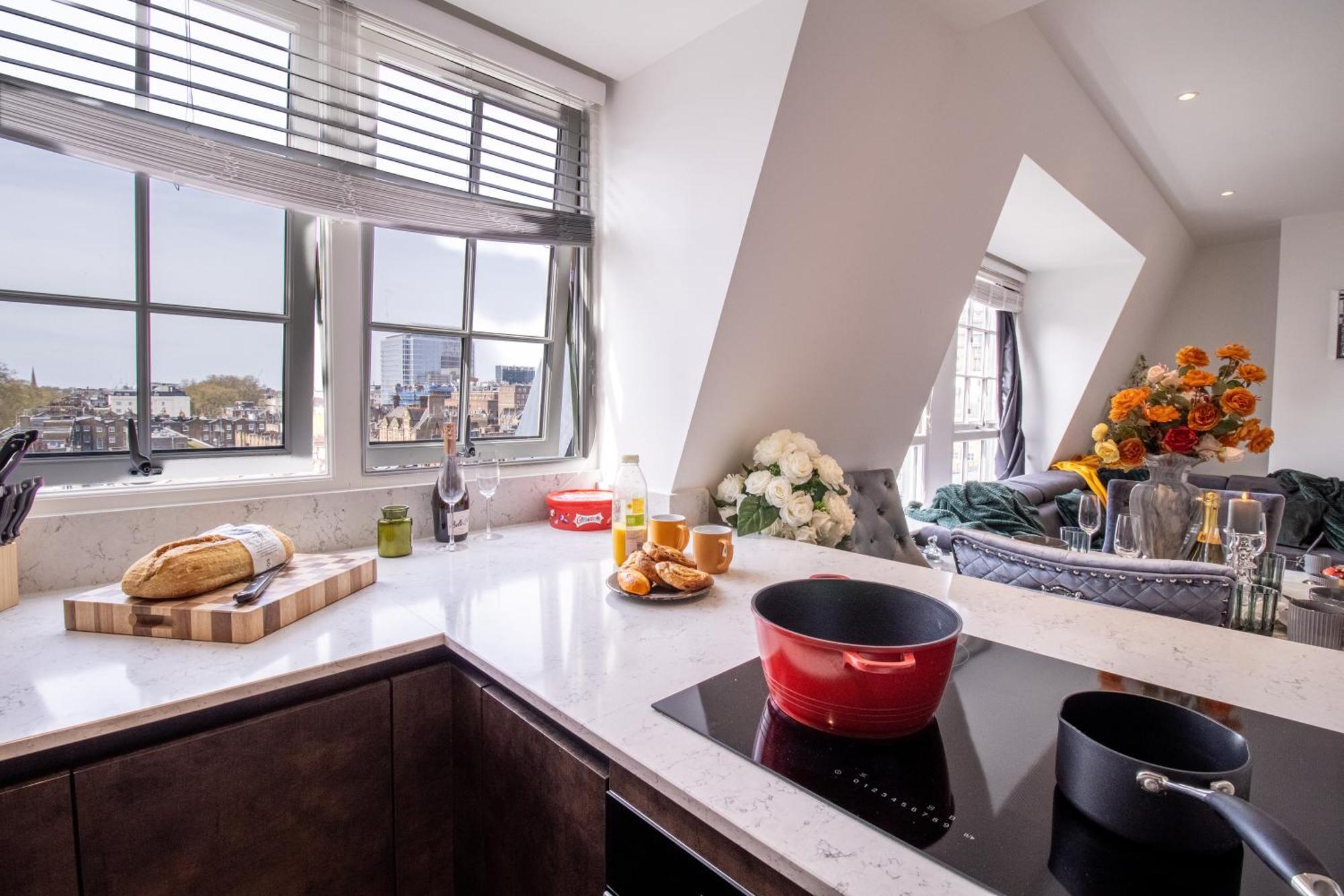 Luxurious 1-Bedroom Penthouse In Marble Arch 71 London Kültér fotó