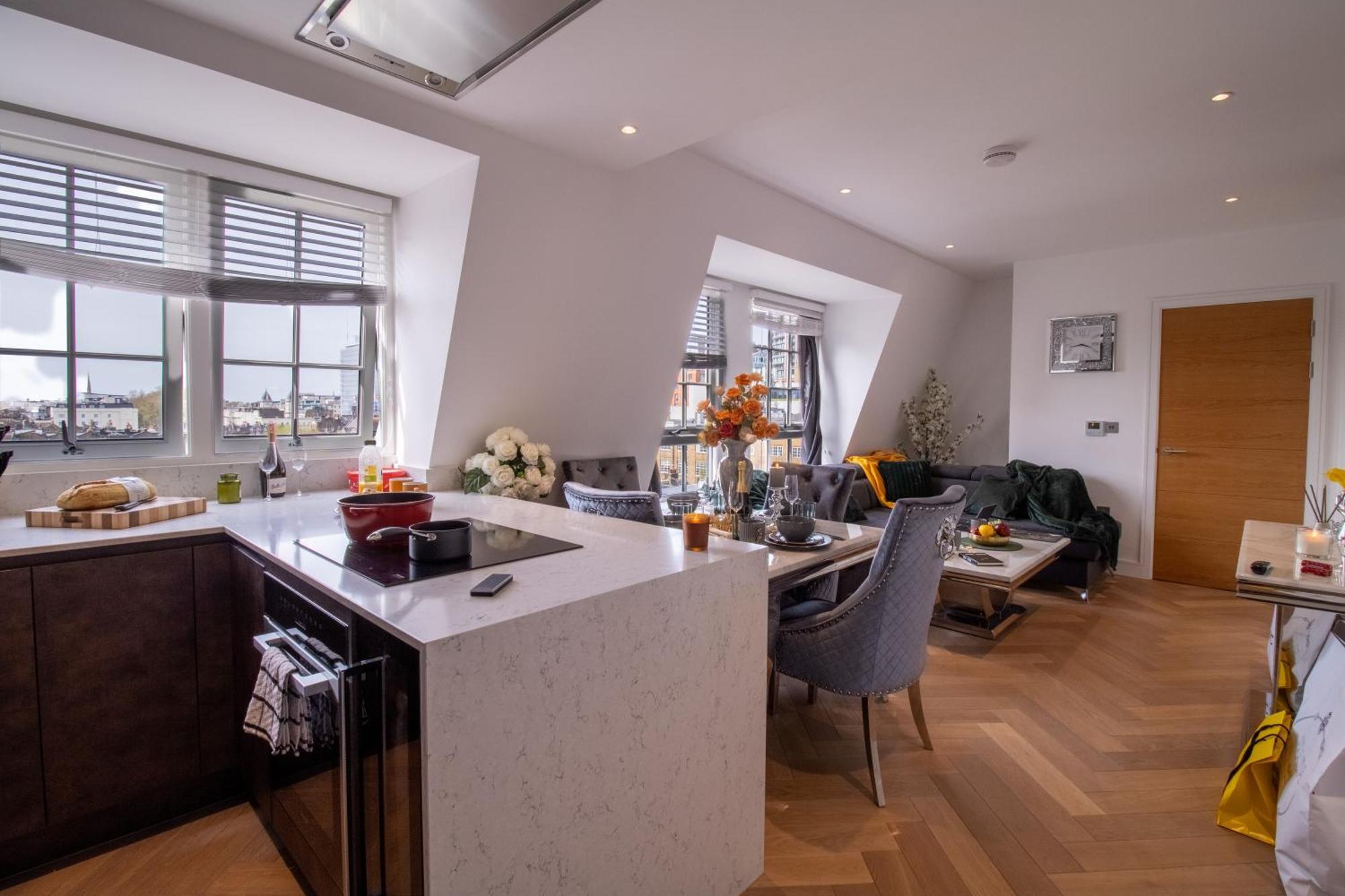 Luxurious 1-Bedroom Penthouse In Marble Arch 71 London Kültér fotó