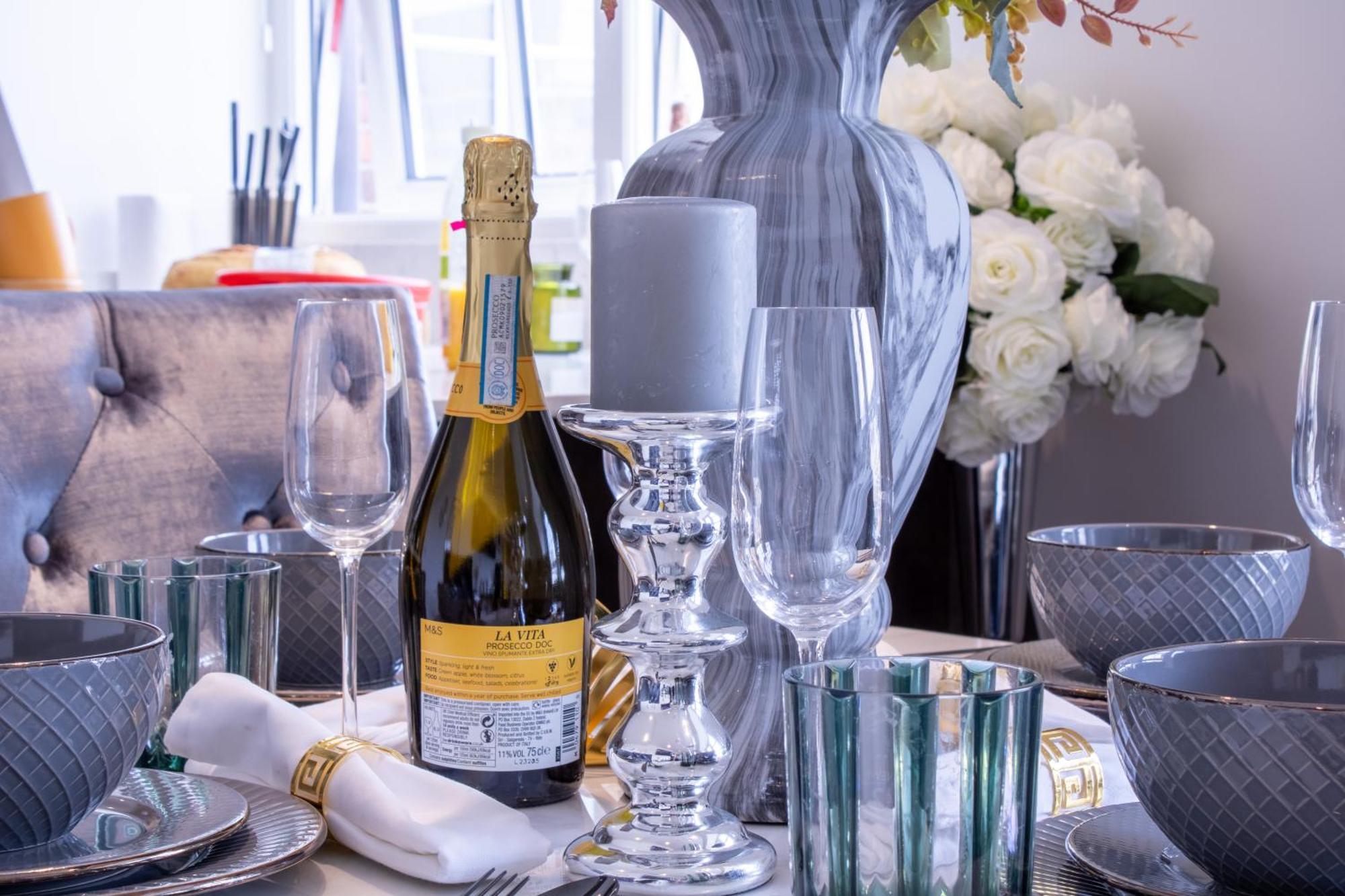 Luxurious 1-Bedroom Penthouse In Marble Arch 71 London Kültér fotó